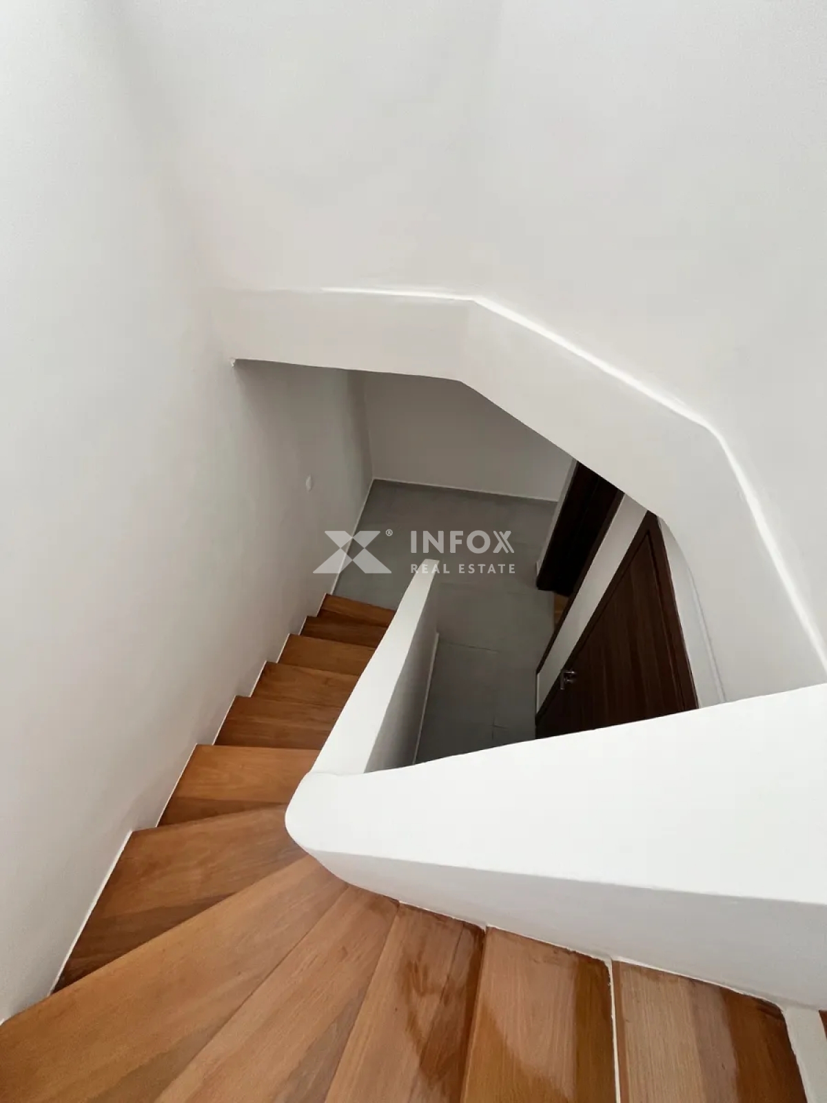 Πωλείται-Μεζονέτα-185.00-τ.μ.