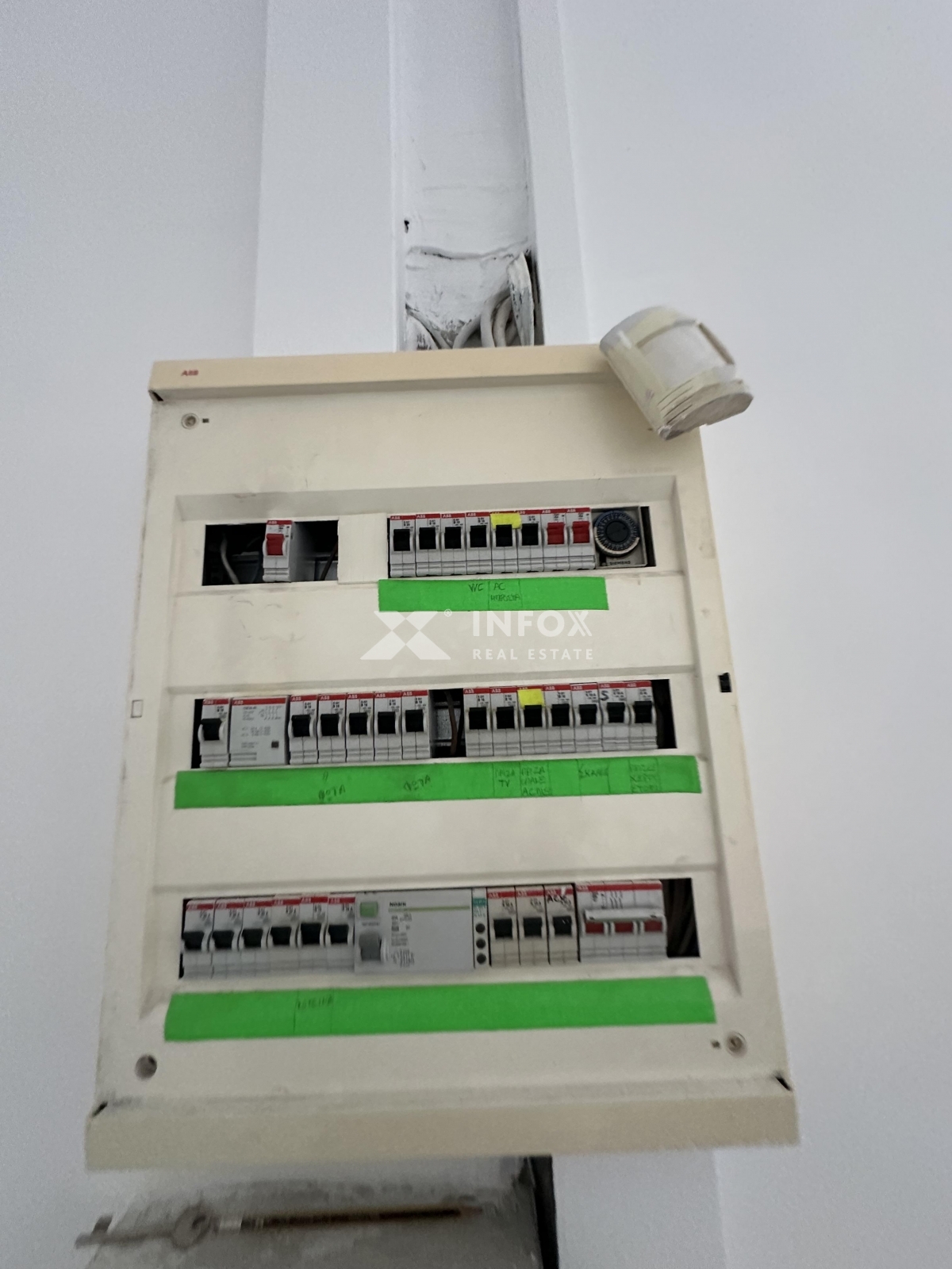 Πωλείται-Κατάστημα-298.00-τ.μ.