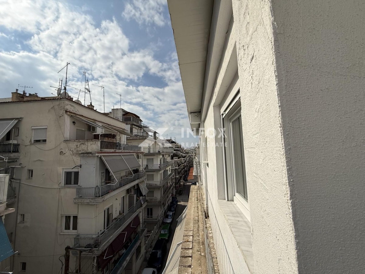 Πωλείται-Γκαρσονιέρα-33.00-τ.μ.
