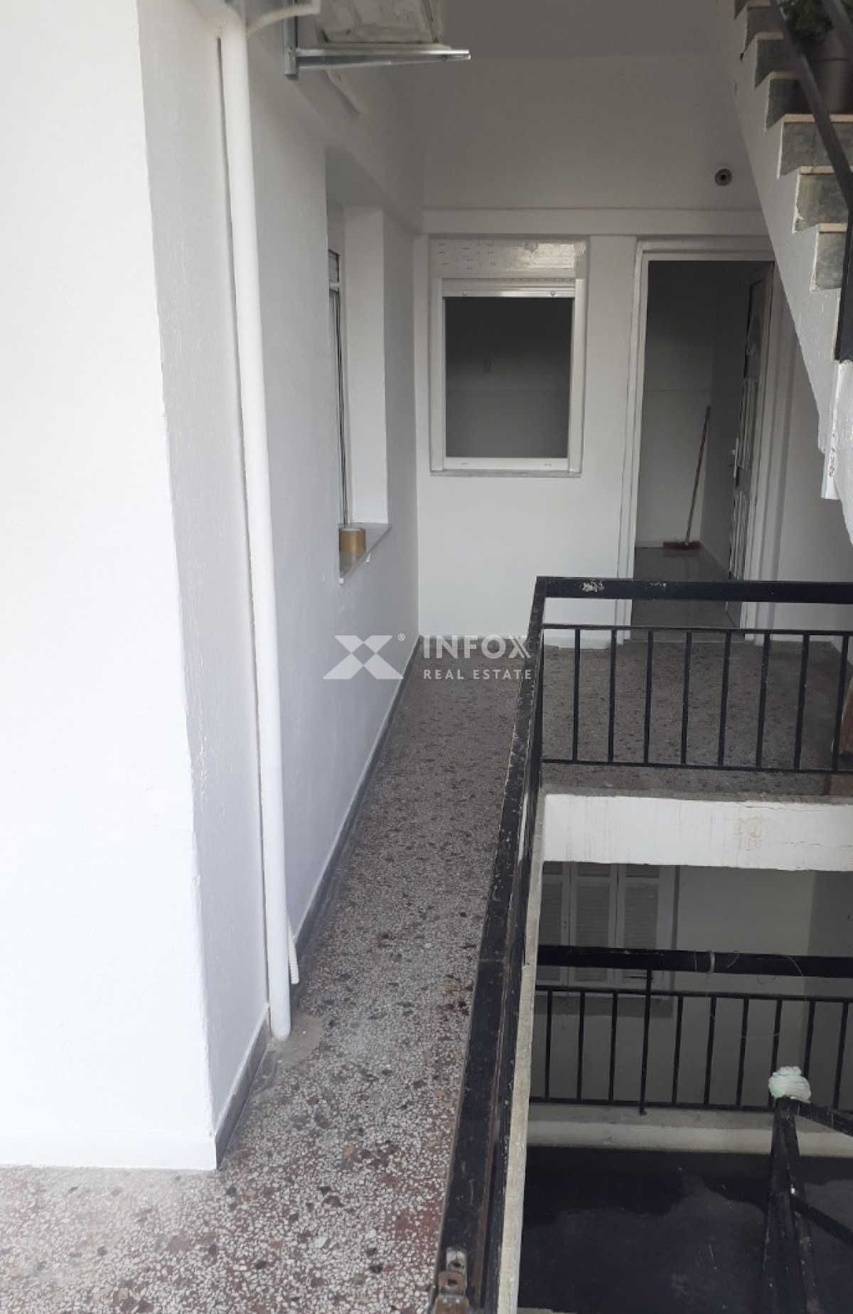 Πωλείται-Γκαρσονιέρα-50.00-τ.μ.