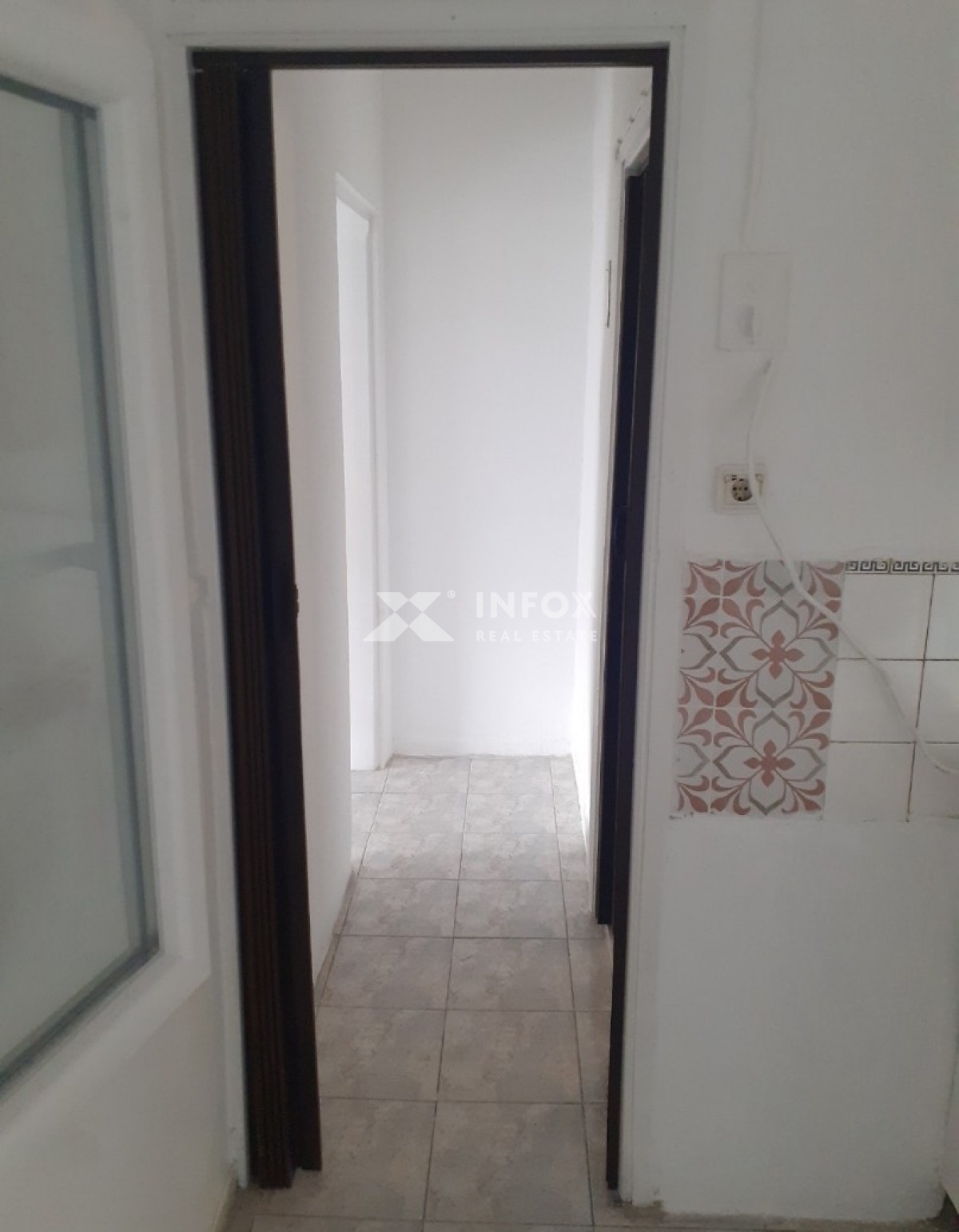 Πωλείται-Γκαρσονιέρα-50.00-τ.μ.