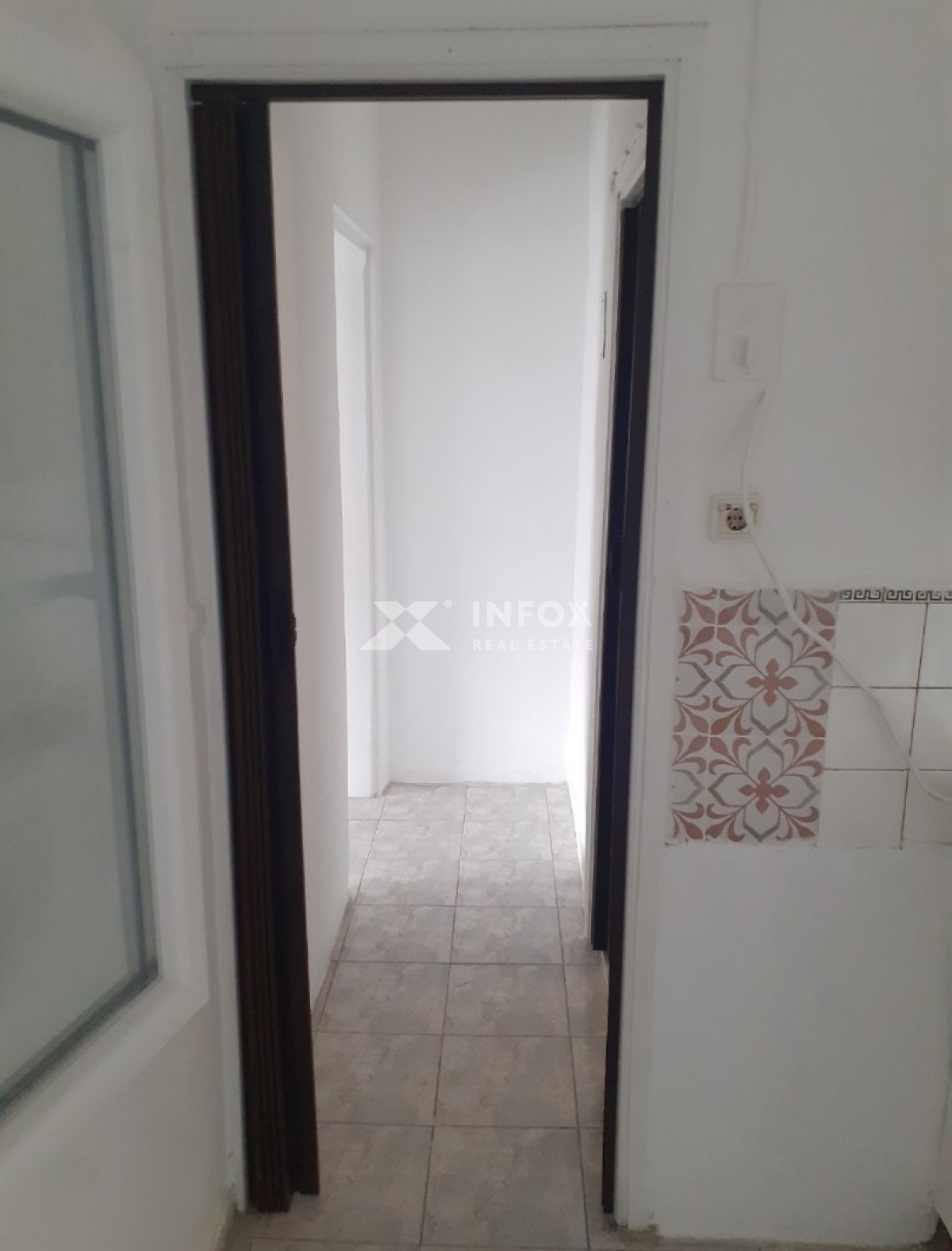 Πωλείται-Γκαρσονιέρα-50.00-τ.μ.