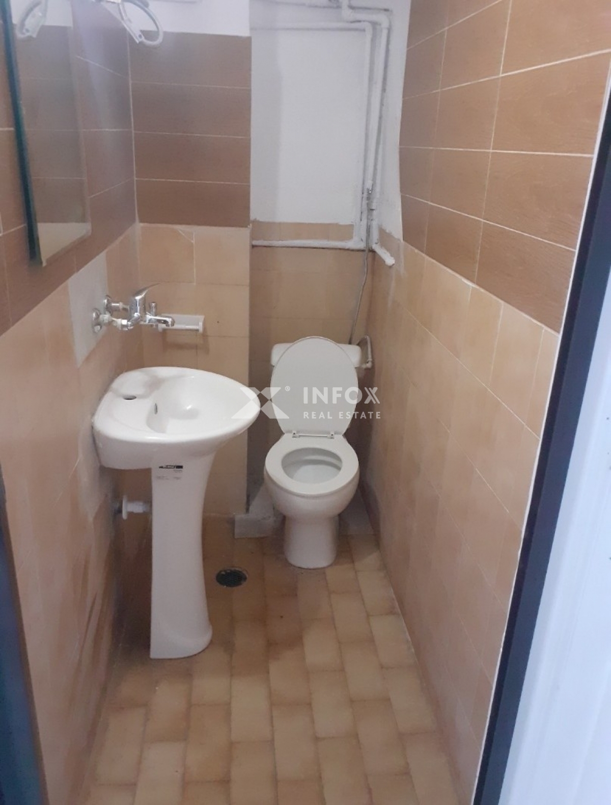 Πωλείται-Γκαρσονιέρα-50.00-τ.μ.