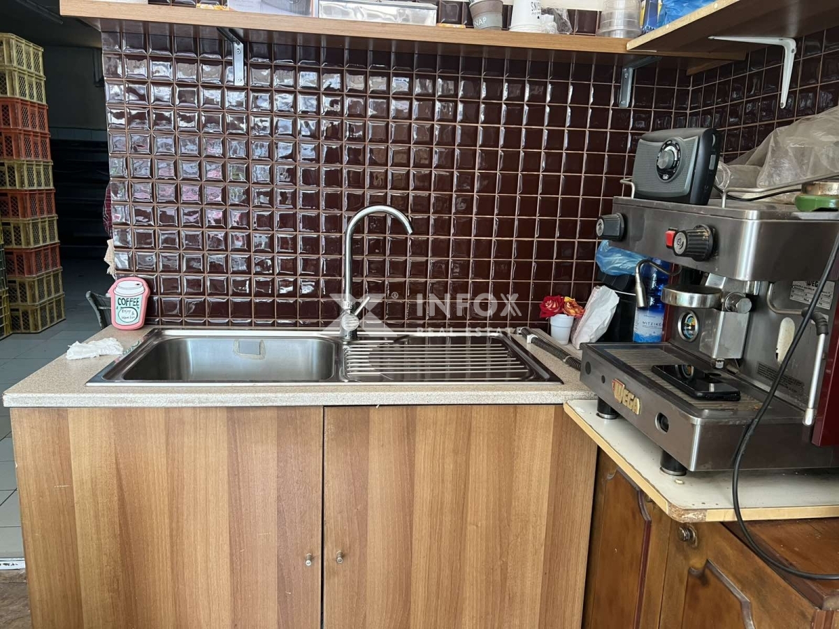 Издаје-се-Biznis-70.00-m².