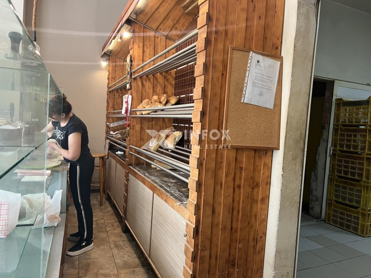 Издаје-се-Biznis-70.00-m².