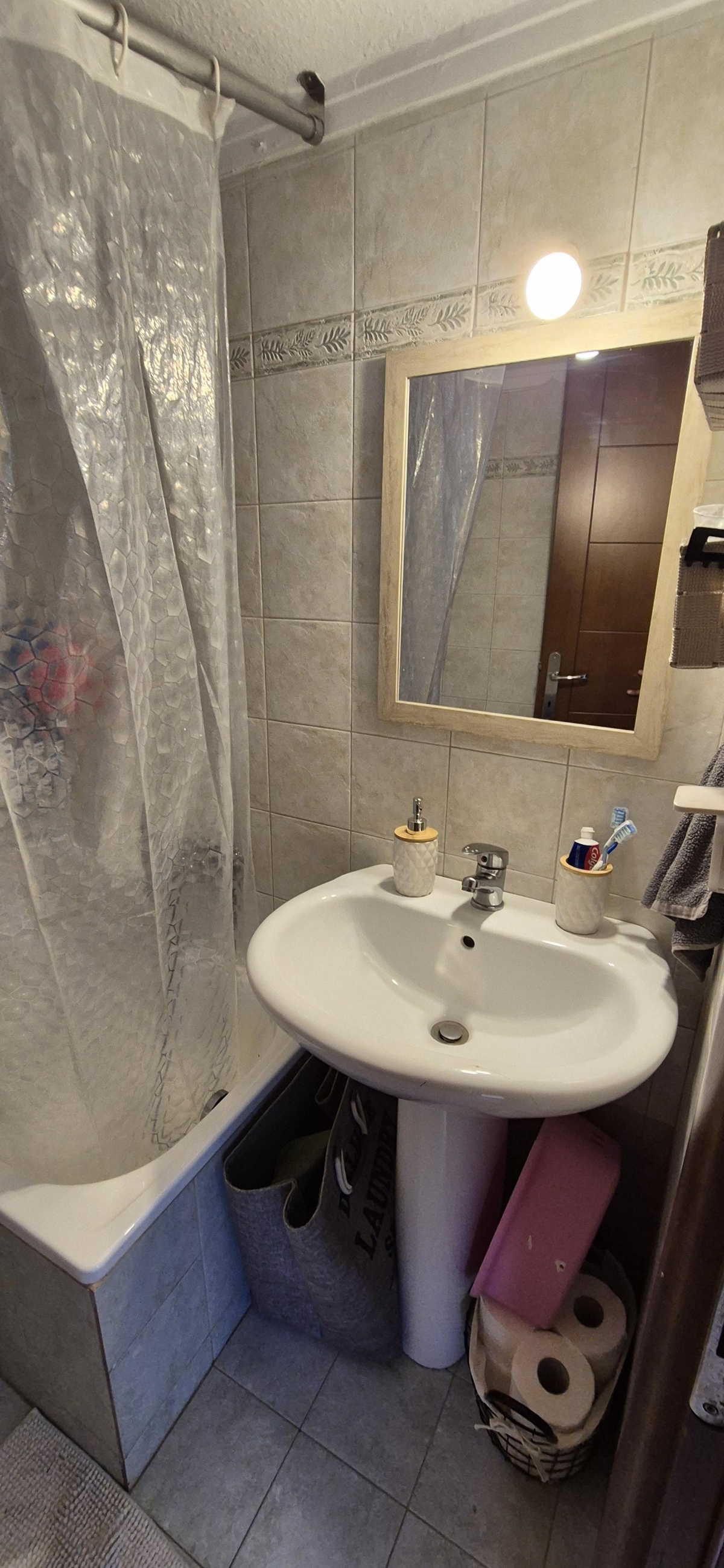 Zu-verkaufen-Wohnung-56.00-qm.