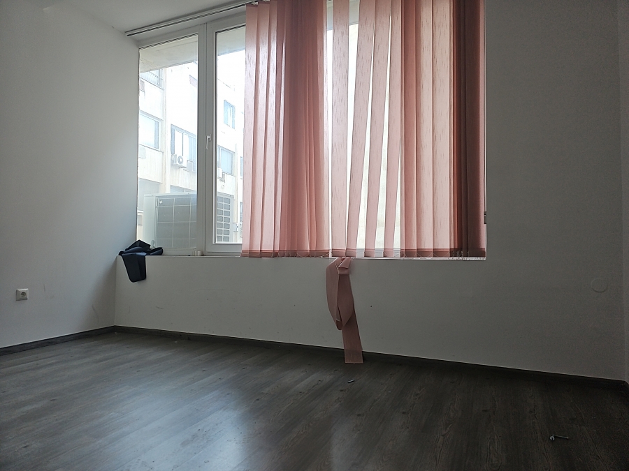 Ενοικιάζεται-Γραφείο-250.00-τ.μ.