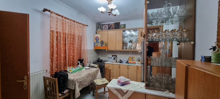 Πωλείται-Μονοκατοικία-87.00-τ.μ.