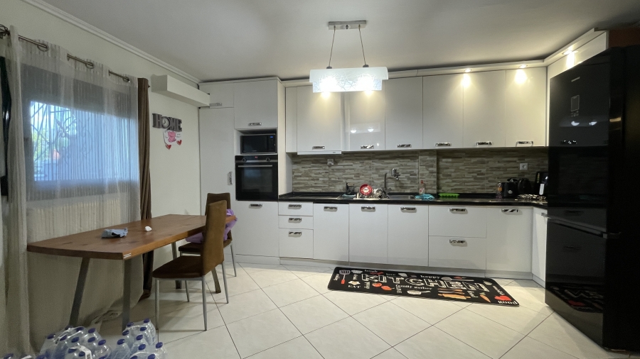 Zu-verkaufen-Wohnung-147.00-qm.