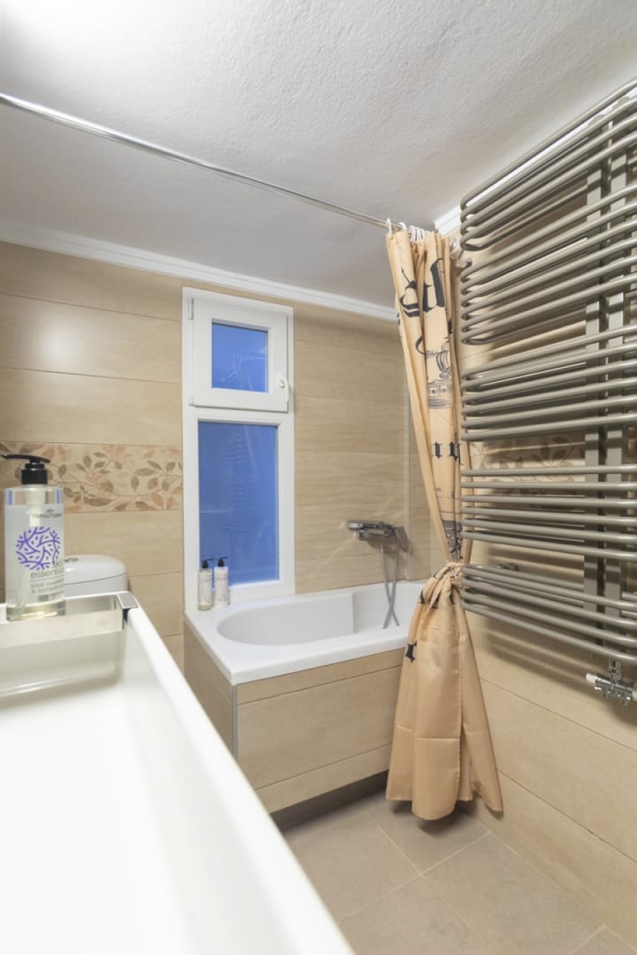 Издаје-се-Apartman-79.00-m².