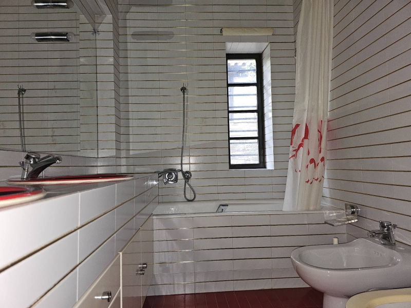 Zu-verkaufen-Wohnung-400.00-qm.